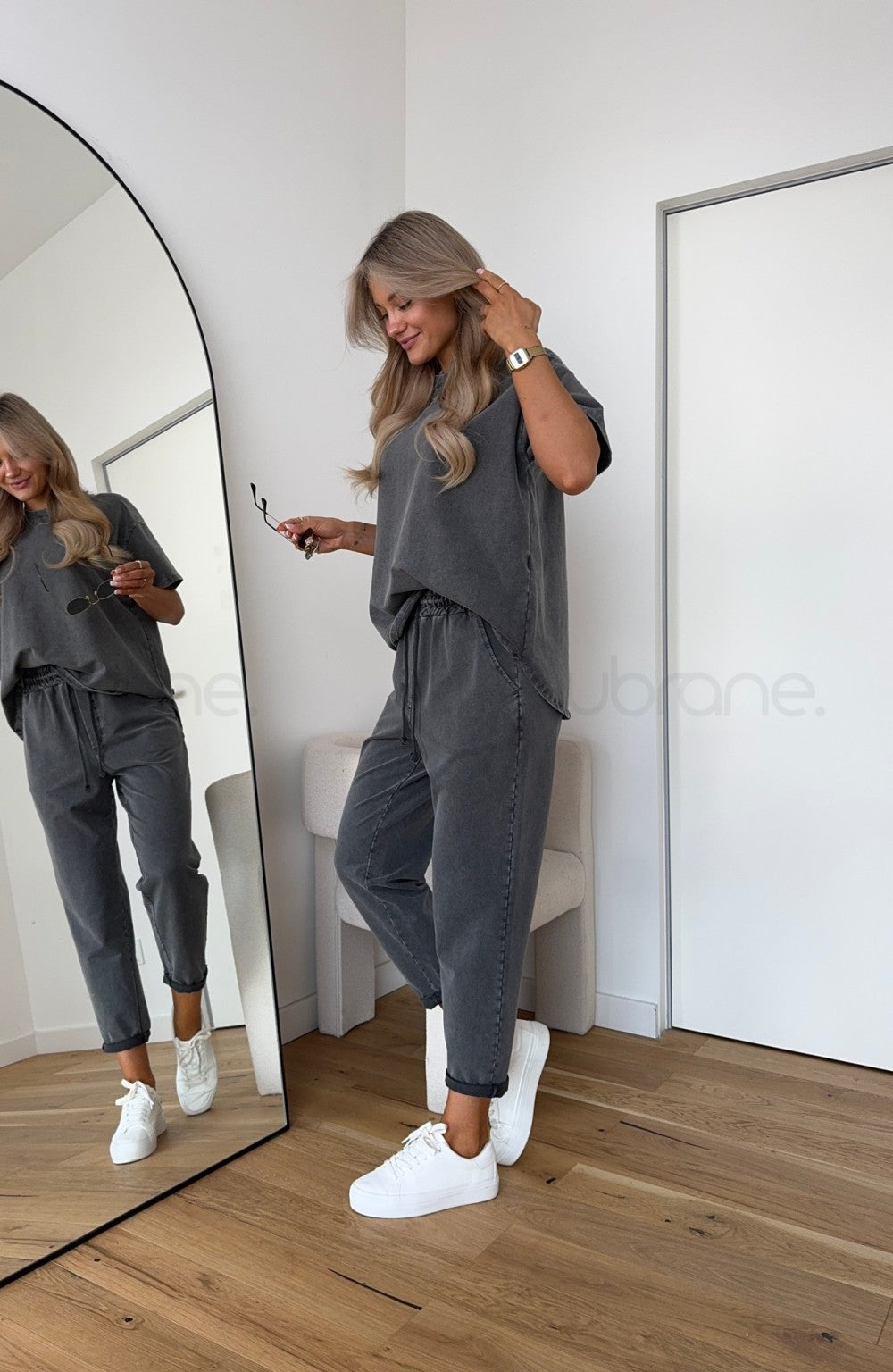 Short-Sleeve Crew-Neck Adjustable-Waist Matching Two-Piece Set for Women